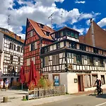 Cosy & Quiet Flat In Historical Lively Center Of Strasbourg