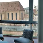 Spacieux Appartement Avec Vue Sur Les Quais
