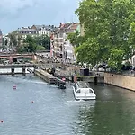 Cosy & Quiet Flat In Historical Lively Center Of Strasbourg