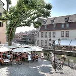 Au Coeur De La Petite France