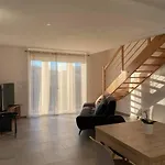 Appartement Dans Une Grange Renovee