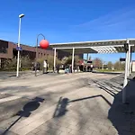 Grand Appart Neuf Lumineux, Parking Gratuit, 10 Min Centre