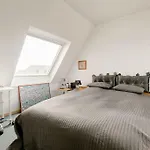 Suite Place De L\'Etoile