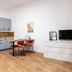 Tres Chic Studio Petite France