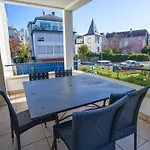 Charmant Appartement Avec Terrasse Dans Villa