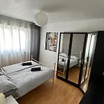 Apparemment Spacieux Et Lumineux Pour 6 Voyageurs