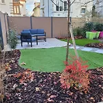Le Cocon D\'Emma, Appartement Bourgeois Avec Terrasse, Et Parking Gratuit Dans Maison De Maitre