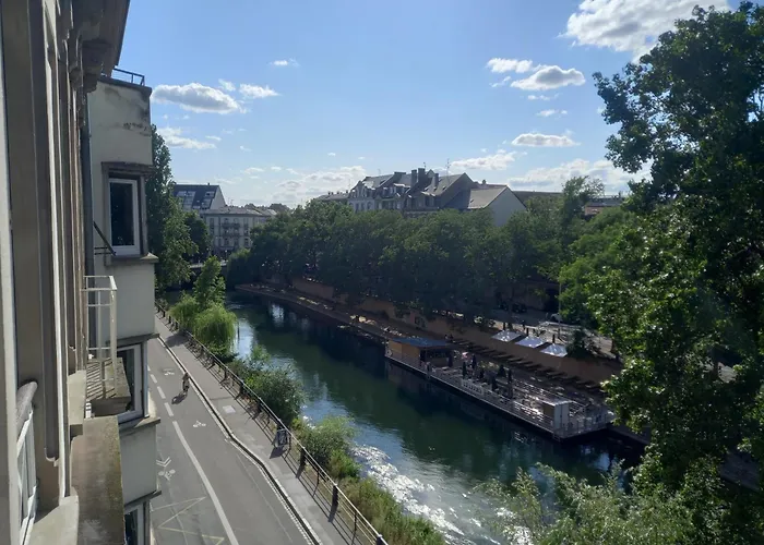 Grand Appartement Au Coeur De Strasbourg