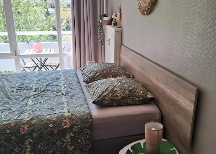 Studio Kleber+ Parking+ Balcon