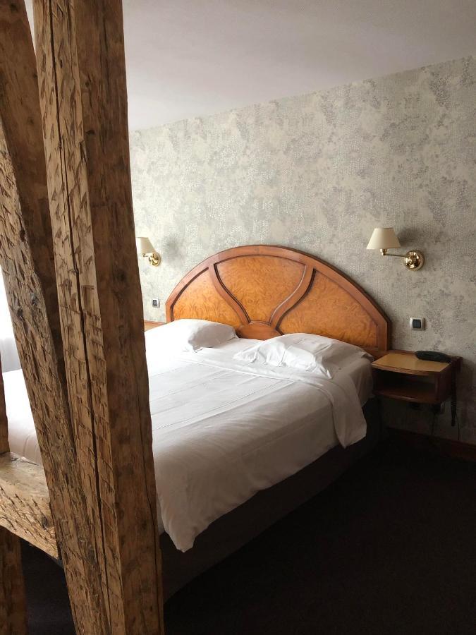 Hotel Logis Restaurant Au Cerf D'or