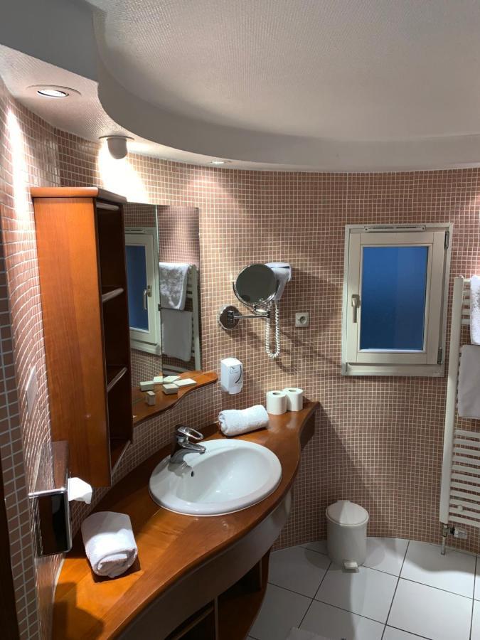 Logis Restaurant Au Cerf D'or 3*