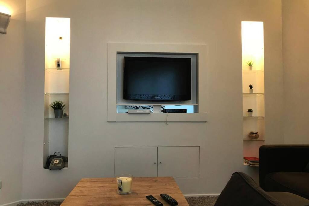 2p Centre - Homme De Fer Apartment