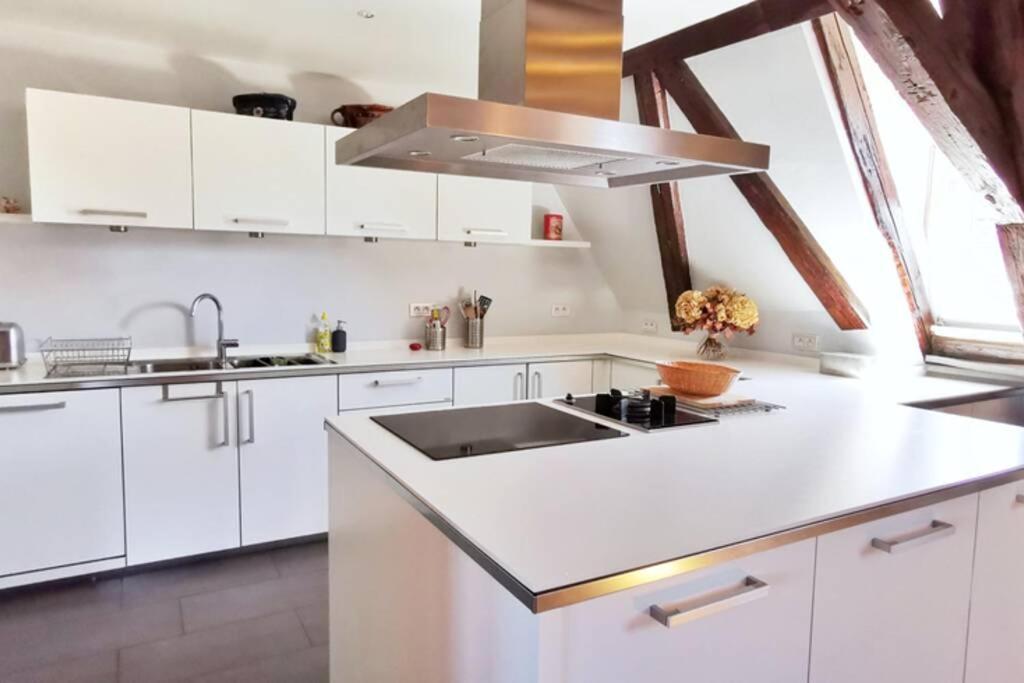 200m2 Triplex Proche Cathedrale Appartement