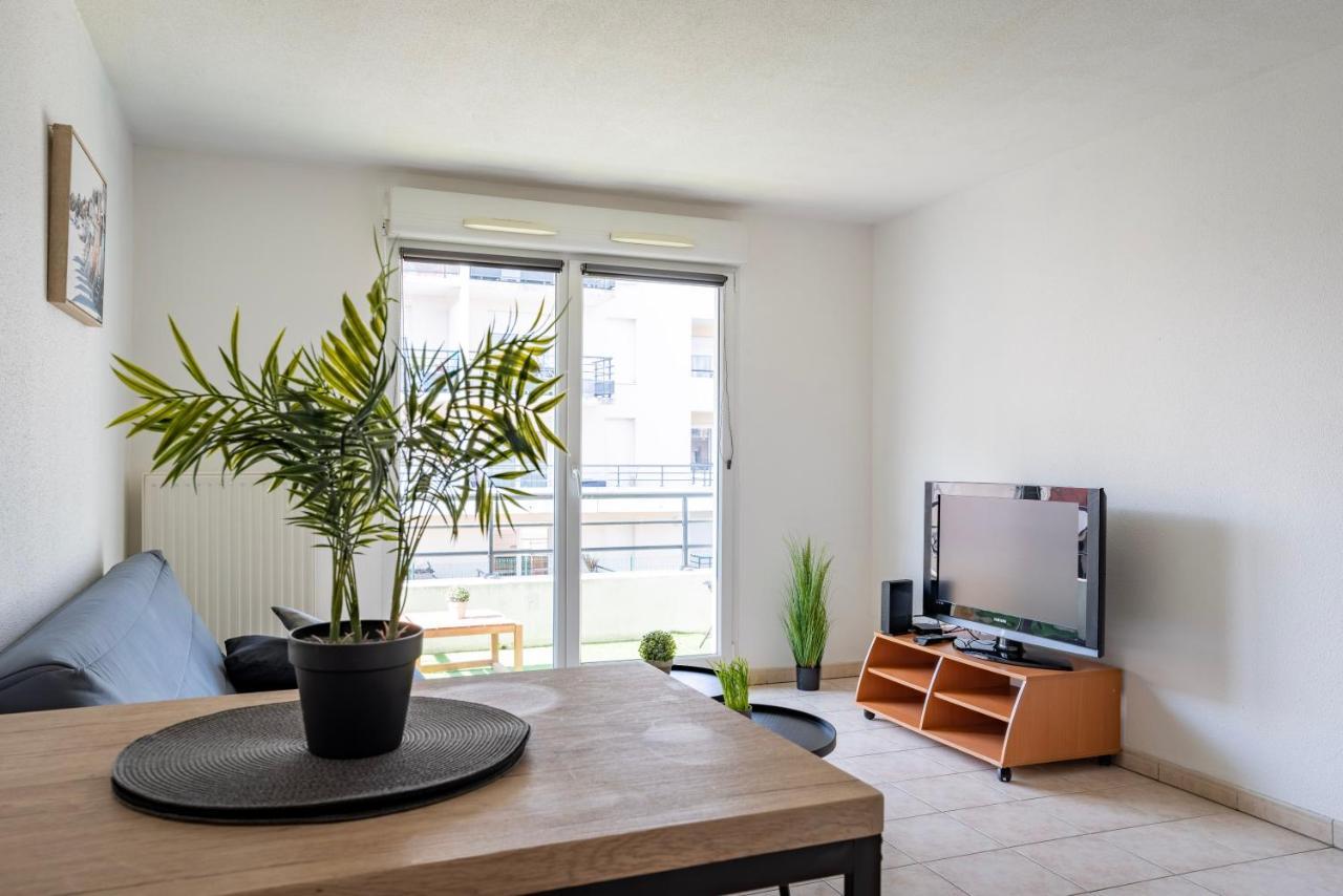 Le Zenith - Parking Prive & Wifi - 5 Min Zenith De Apartment *