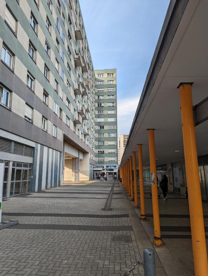 Citycosy-strasbourg: Boston Espla * Straßburg