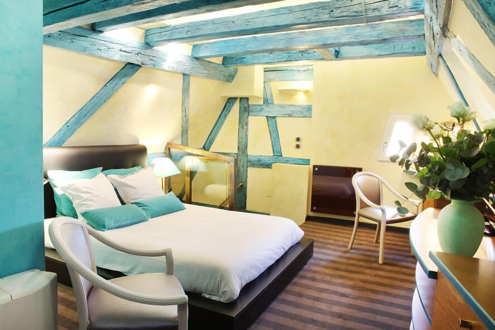 Hotel Cathedrale 4*