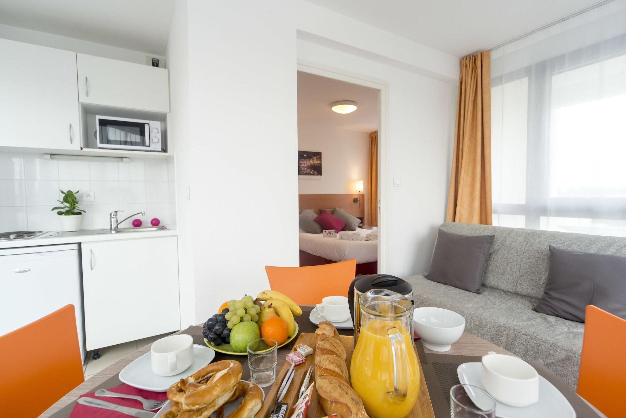Cerise Aparthotel