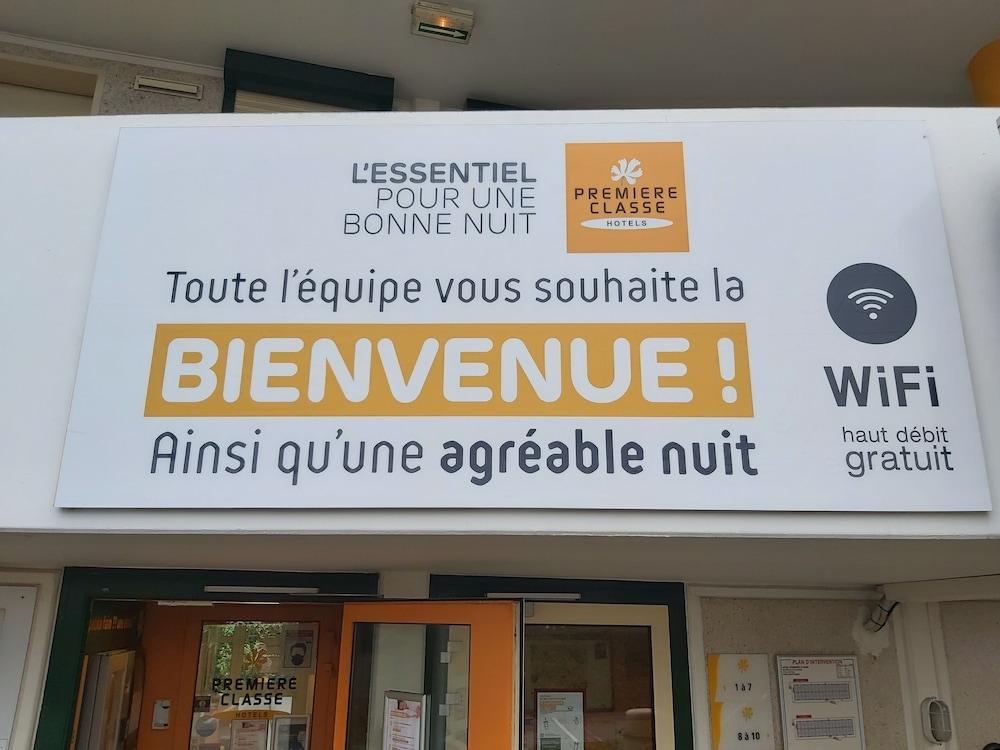 Premiere Classe Ouest Hotel