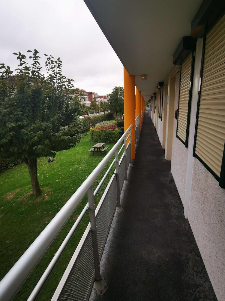 Hotel Premiere Classe Ouest