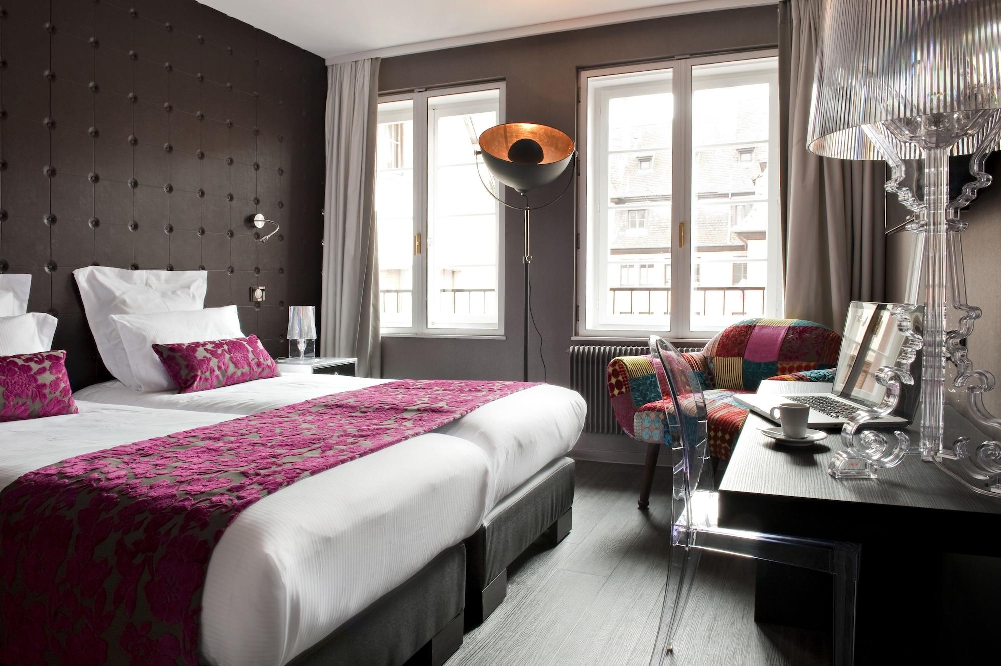 Rohan Hotel 4*
