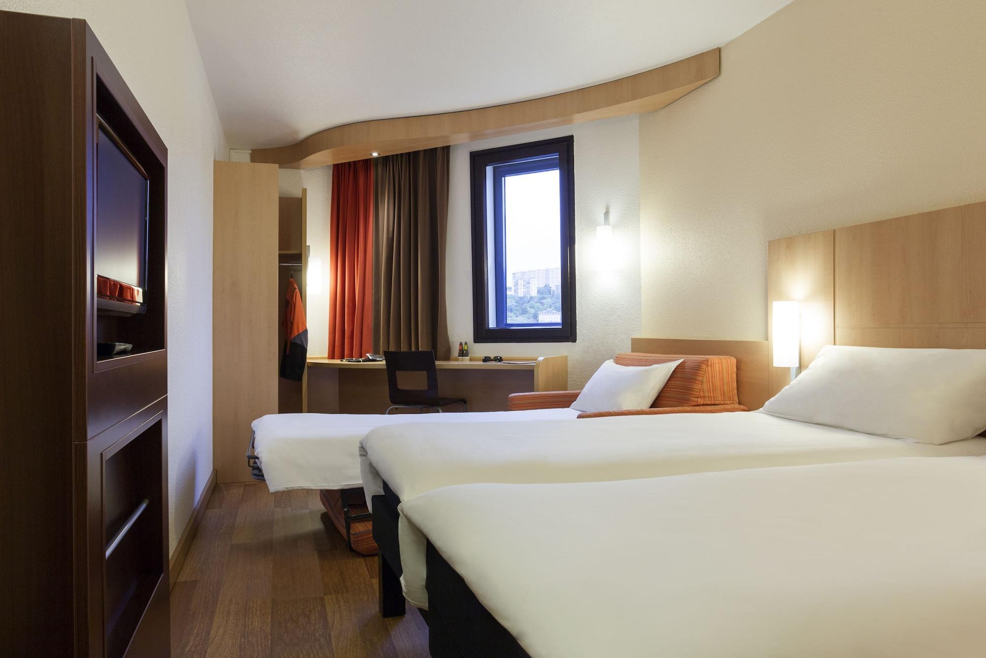 Hotel Ibis Centre Petite France 3*