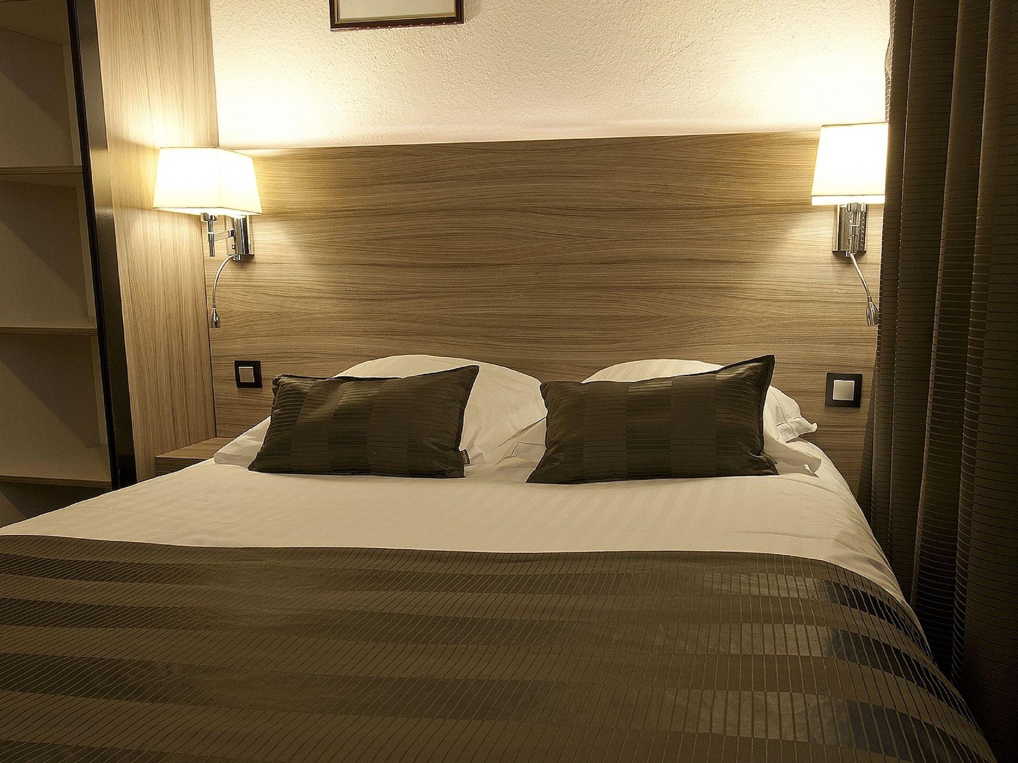 Le Grillon 3* Straatsburg
