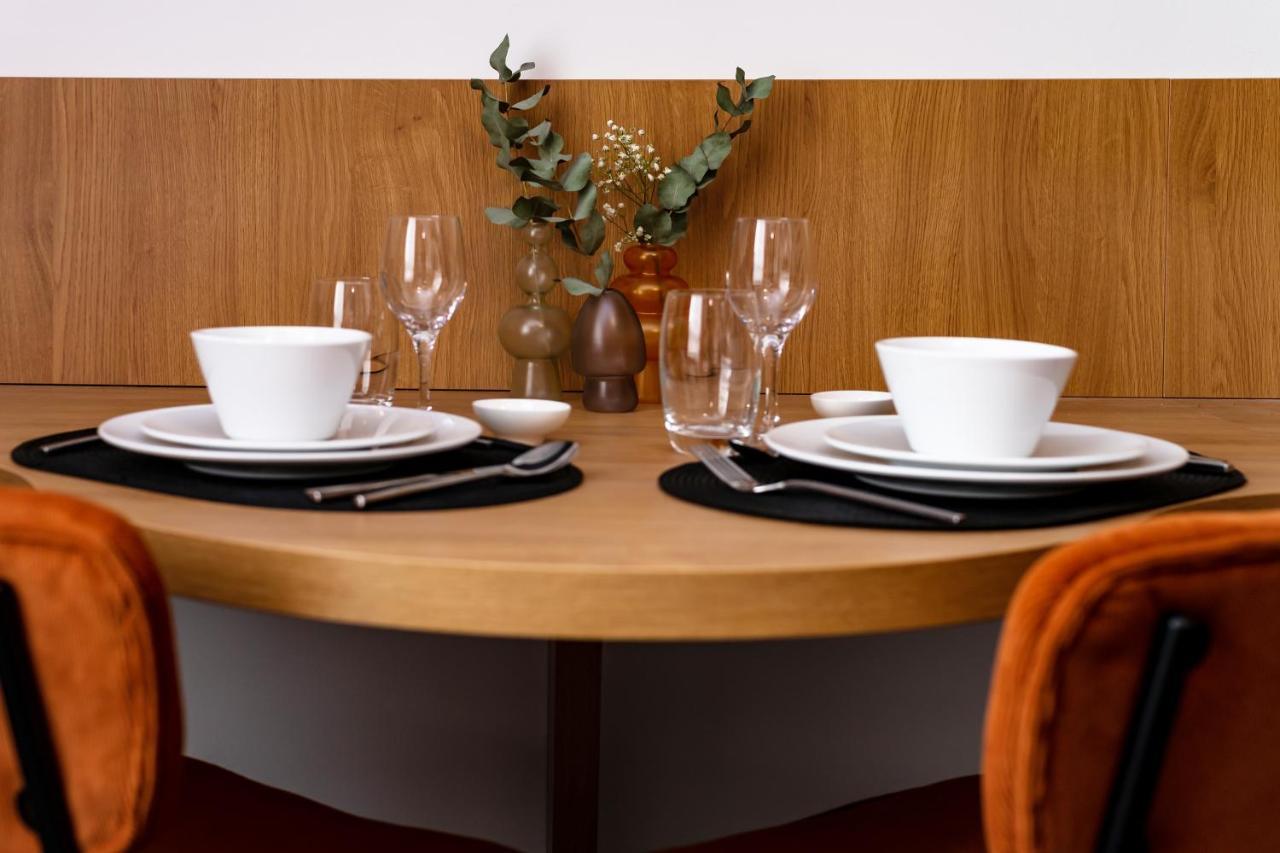 Elegant A Cote Du Parlement Apartment *