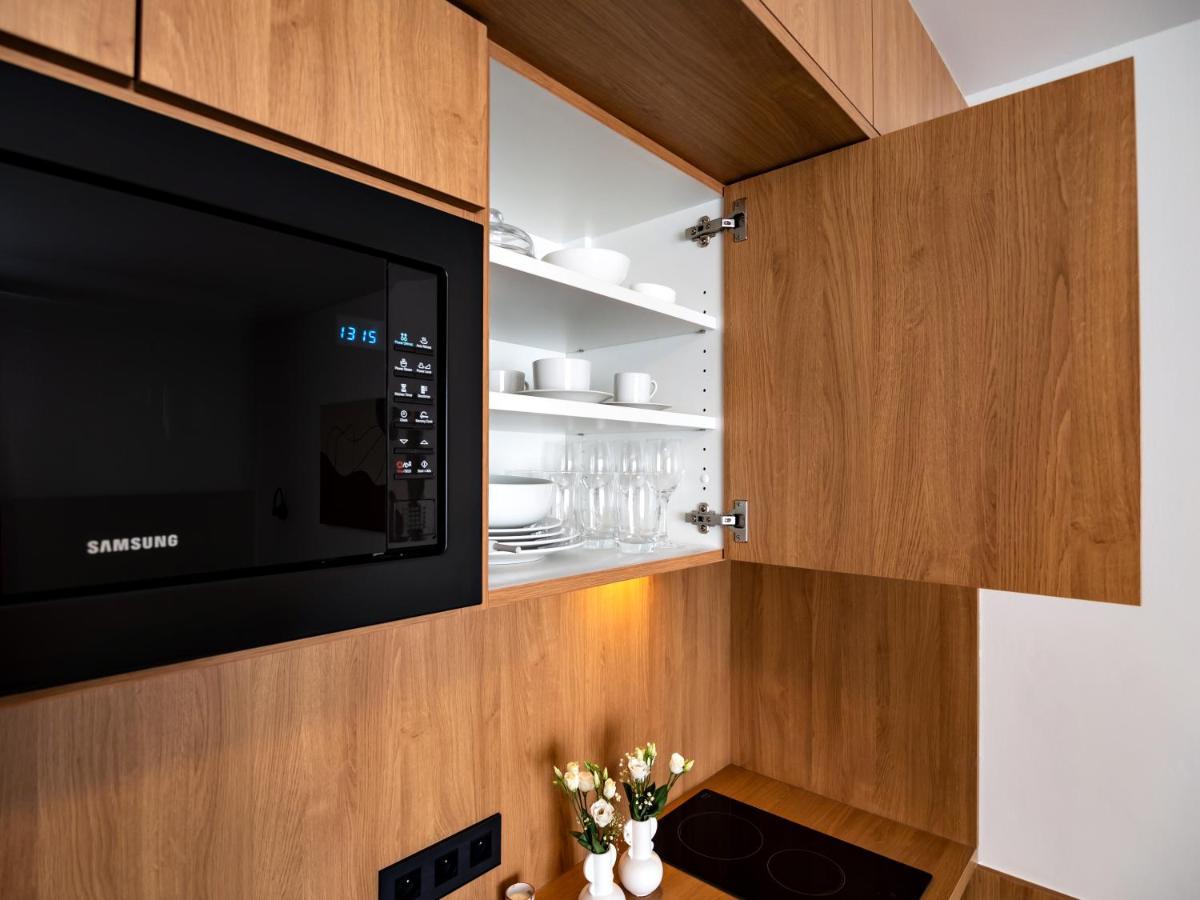Elegant A Cote Du Parlement Apartment *
