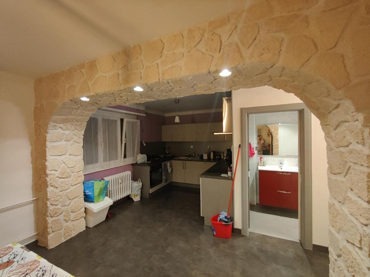 Très Grand De 76m2 à Strasbourg