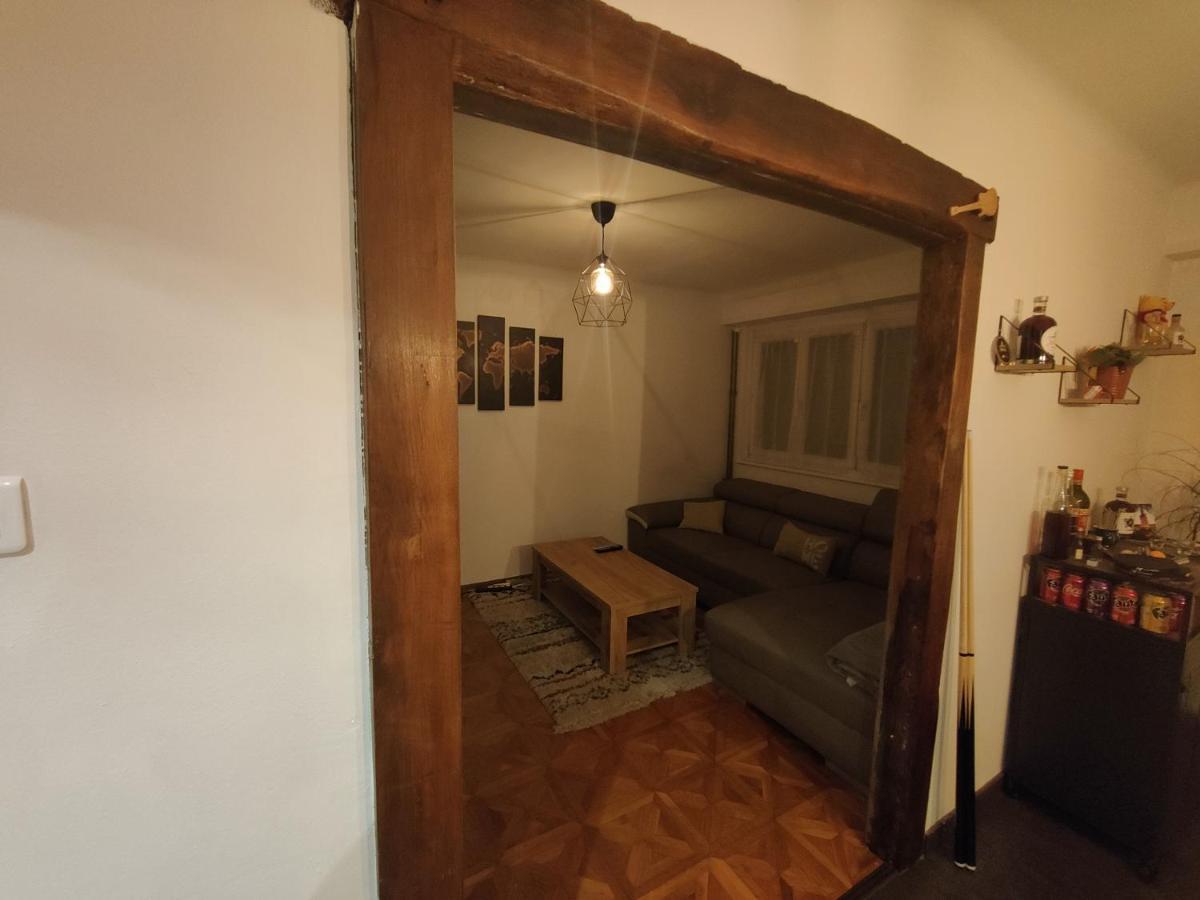 Appartement Très Grand De 76m2 à *