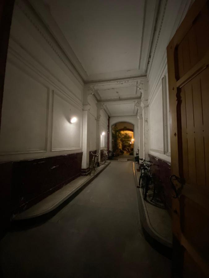 Superbe 2p Proche Centre Avec Nouvelle Literie Et Parking Gratuit Dans La Rue Apartment