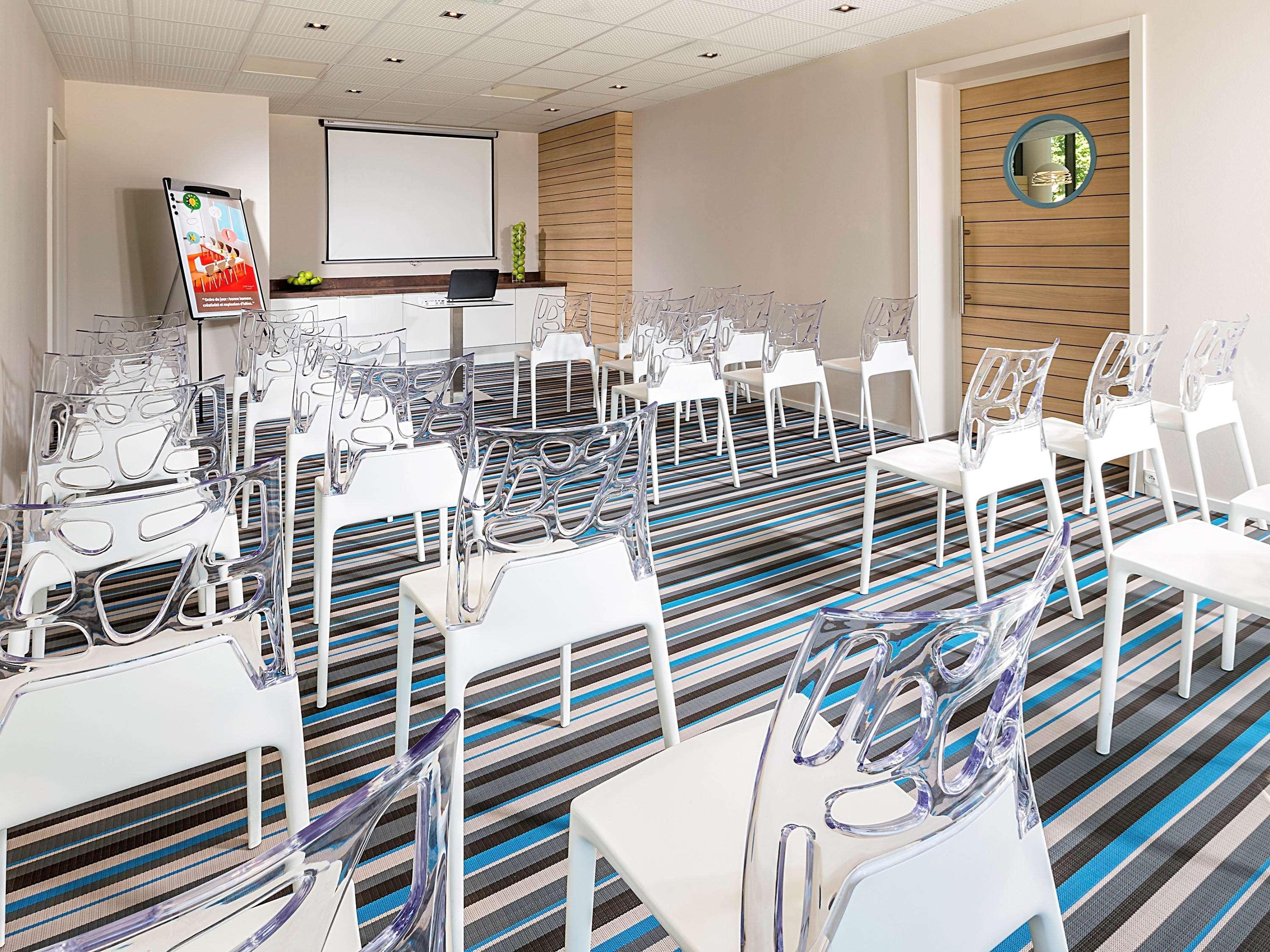Hotel Ibis Styles Avenue Du Rhin 3*