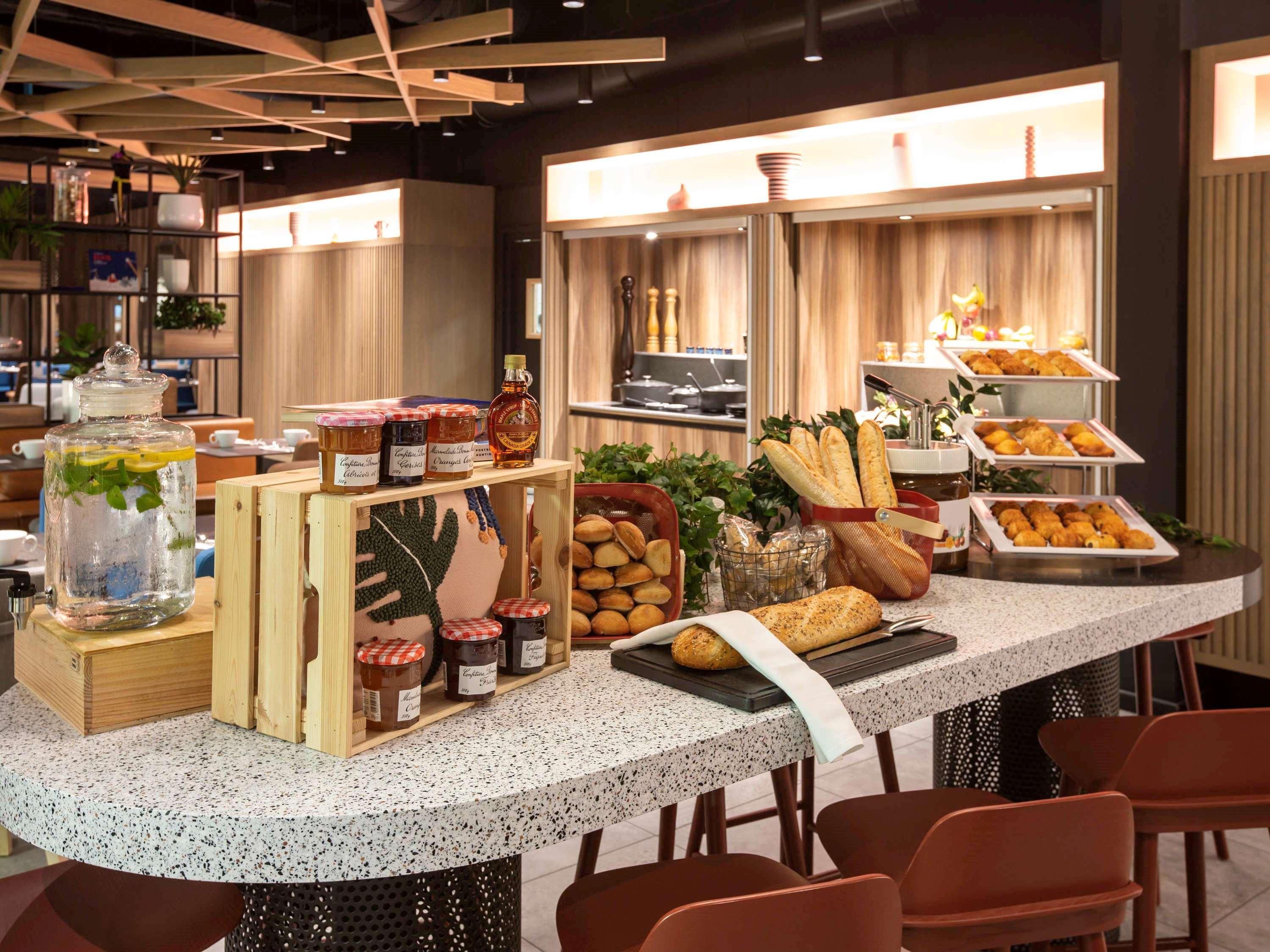 Novotel Centre Halles 4*