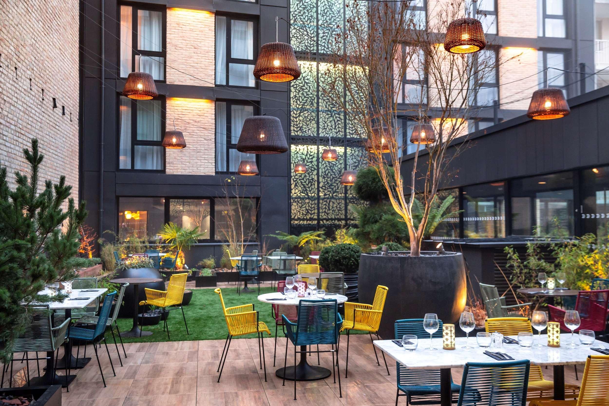 Hotel Voco Centre - The Garden By Ihg 4*