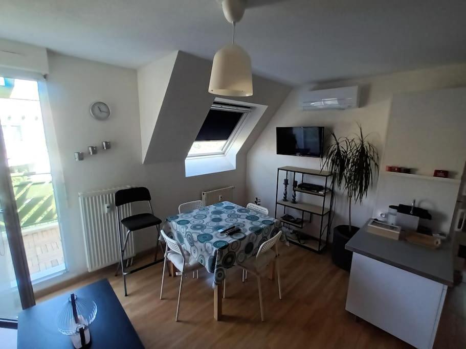 Cosy Colette,climatise Avec Stationnement Gratuit. Appartement Straatsburg