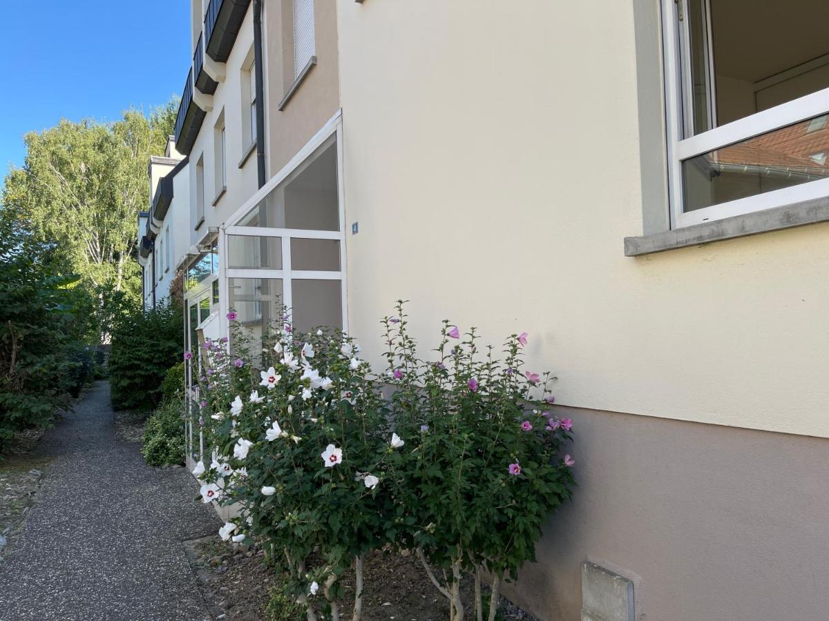 Park Line Garden Apartment *