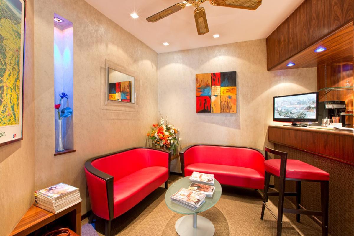 Vendome Hotel 3*