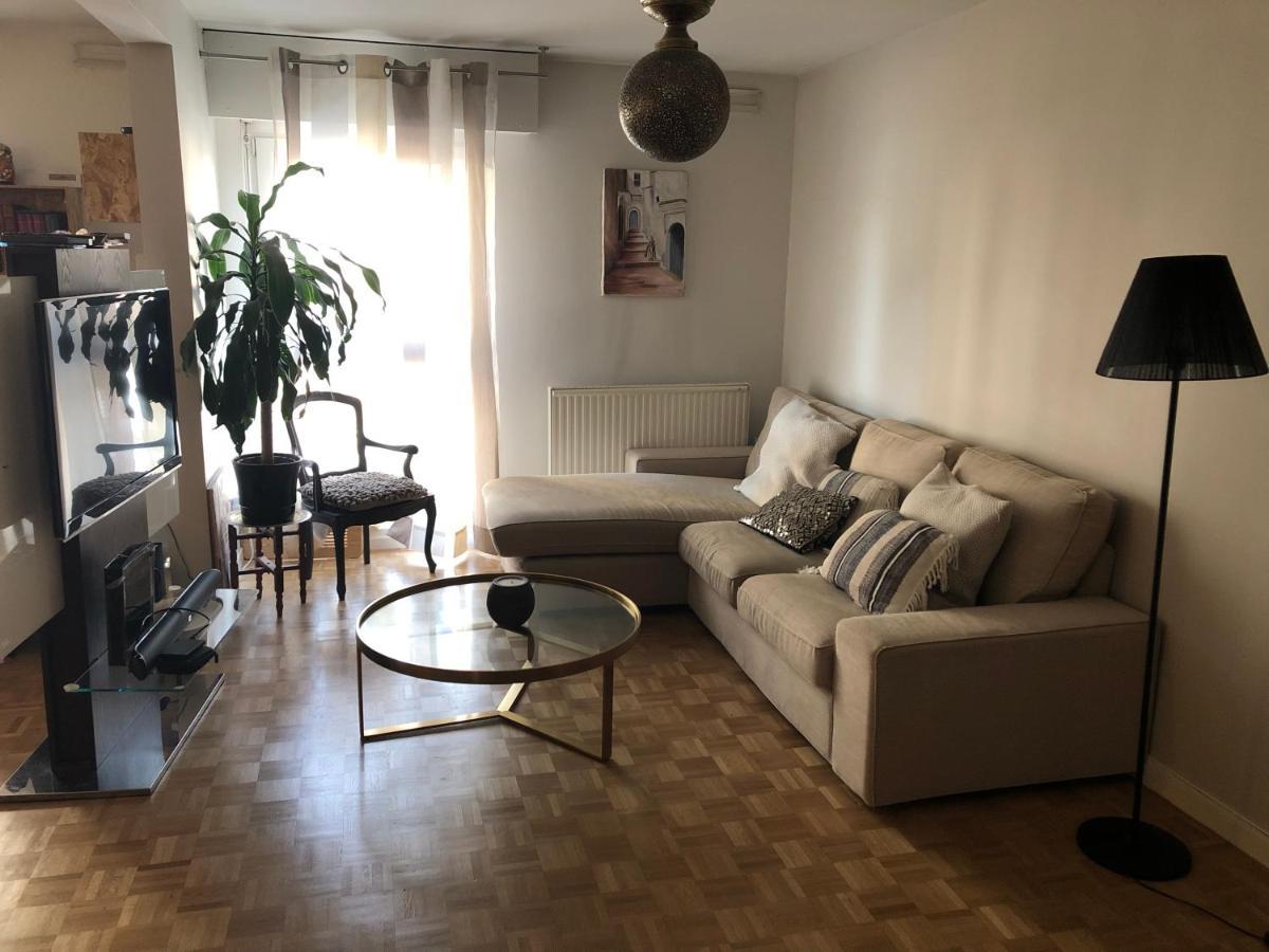 Magnifique Appart + Terrasse De 35m² Apartment *