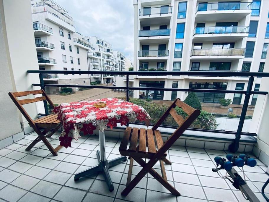 Appartement Citycosy Orangerie 2 Pieces En Face De Parc De L'orangerie Avec Un Parking Souterrain Compris