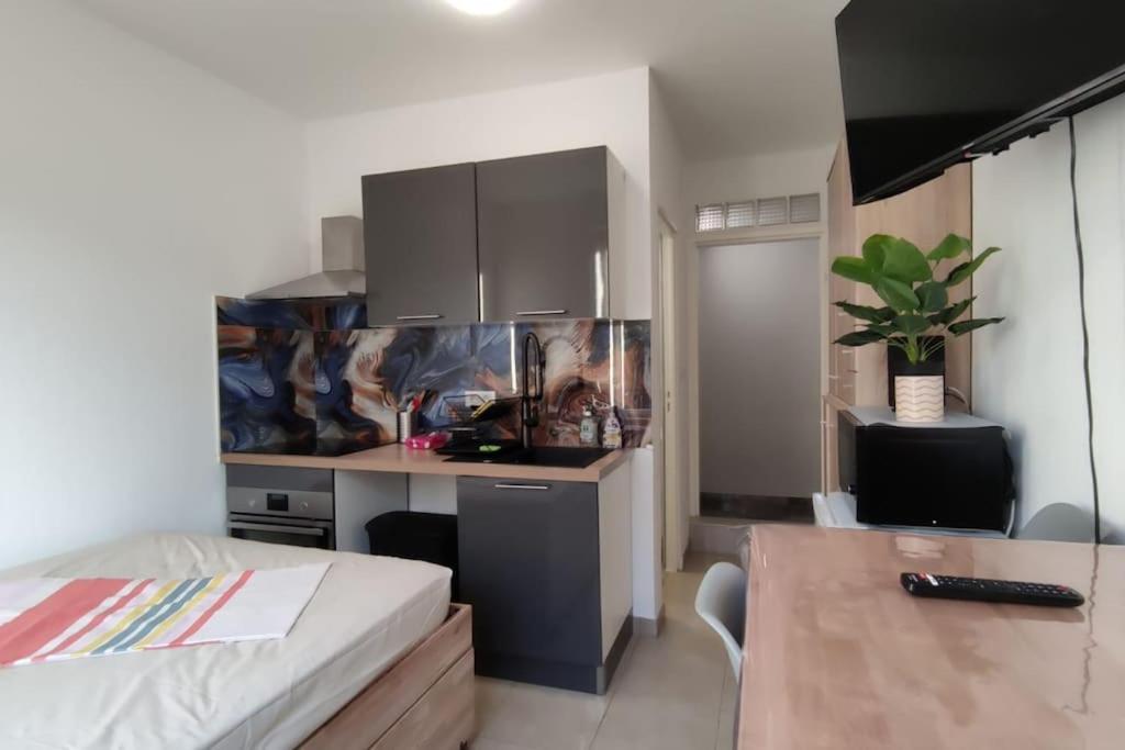 Apartment Orangerie *
