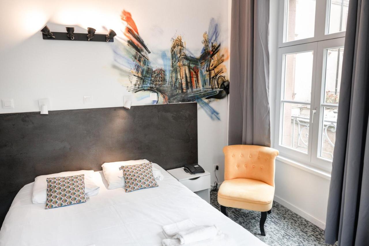 Des Arts Hotel 2*