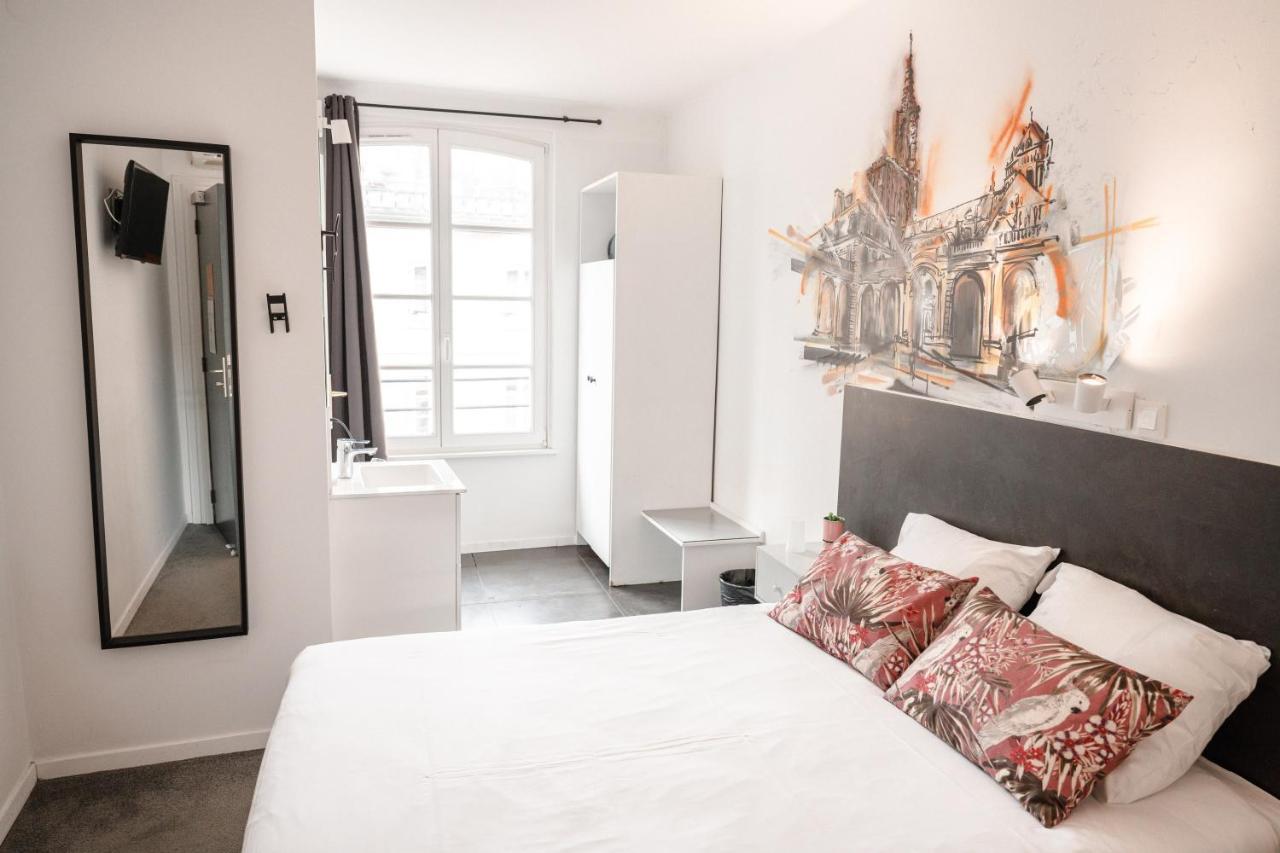 Des Arts Hotel 2*