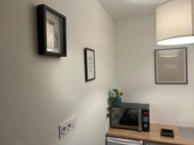 Appartement Cosy Rent Studio 1 -gare - Tv - Wifi *