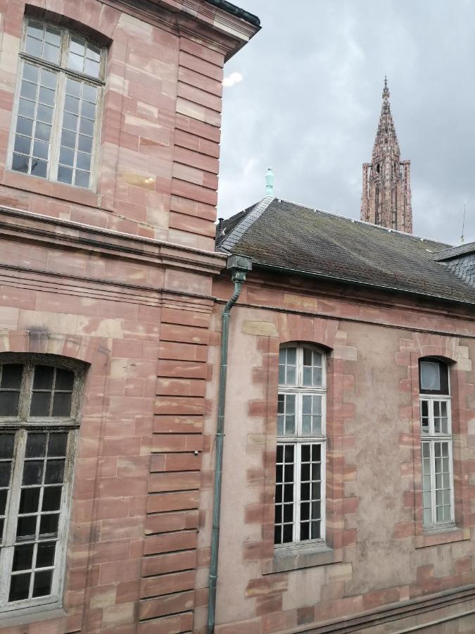 Apartment A La Tour Des Rohan