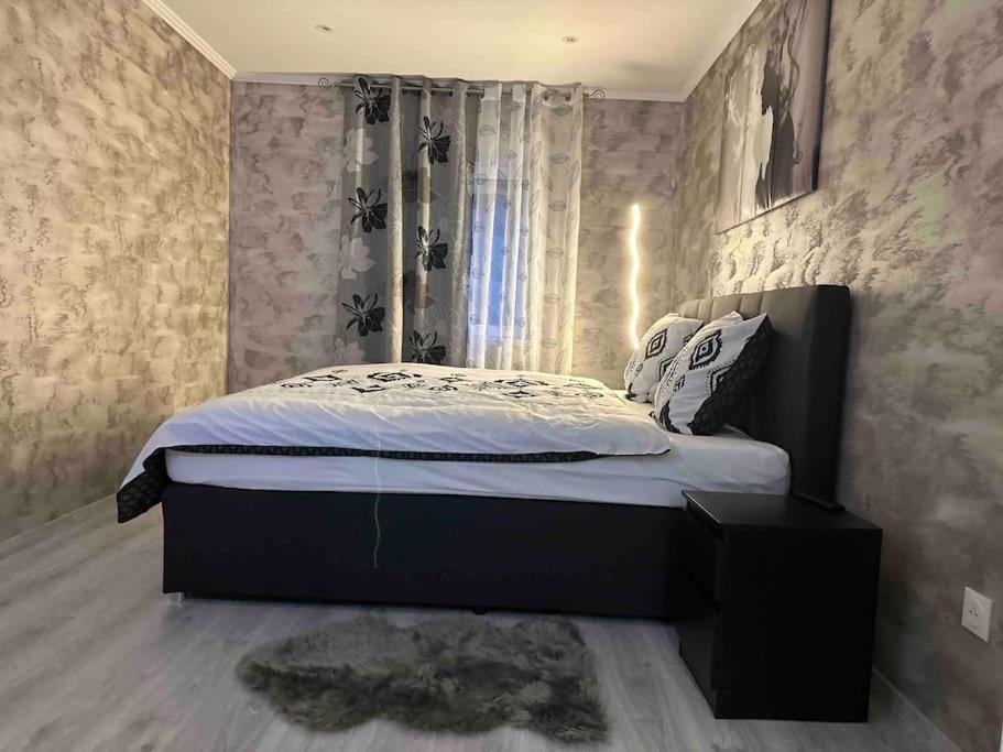 Spacieuse Sauna Billiard Netflix * Strasbourg