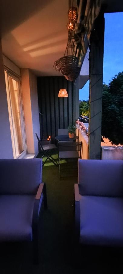 Stylish 1-bedroom Flat With Beautiful Terrace , For A Cosy Retreat * Straßburg