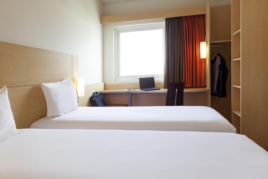 Ibis Centre Petite France 3*