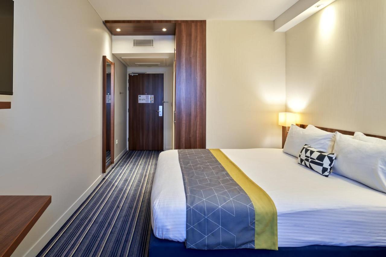 Express Centre By Ihg Hotel
