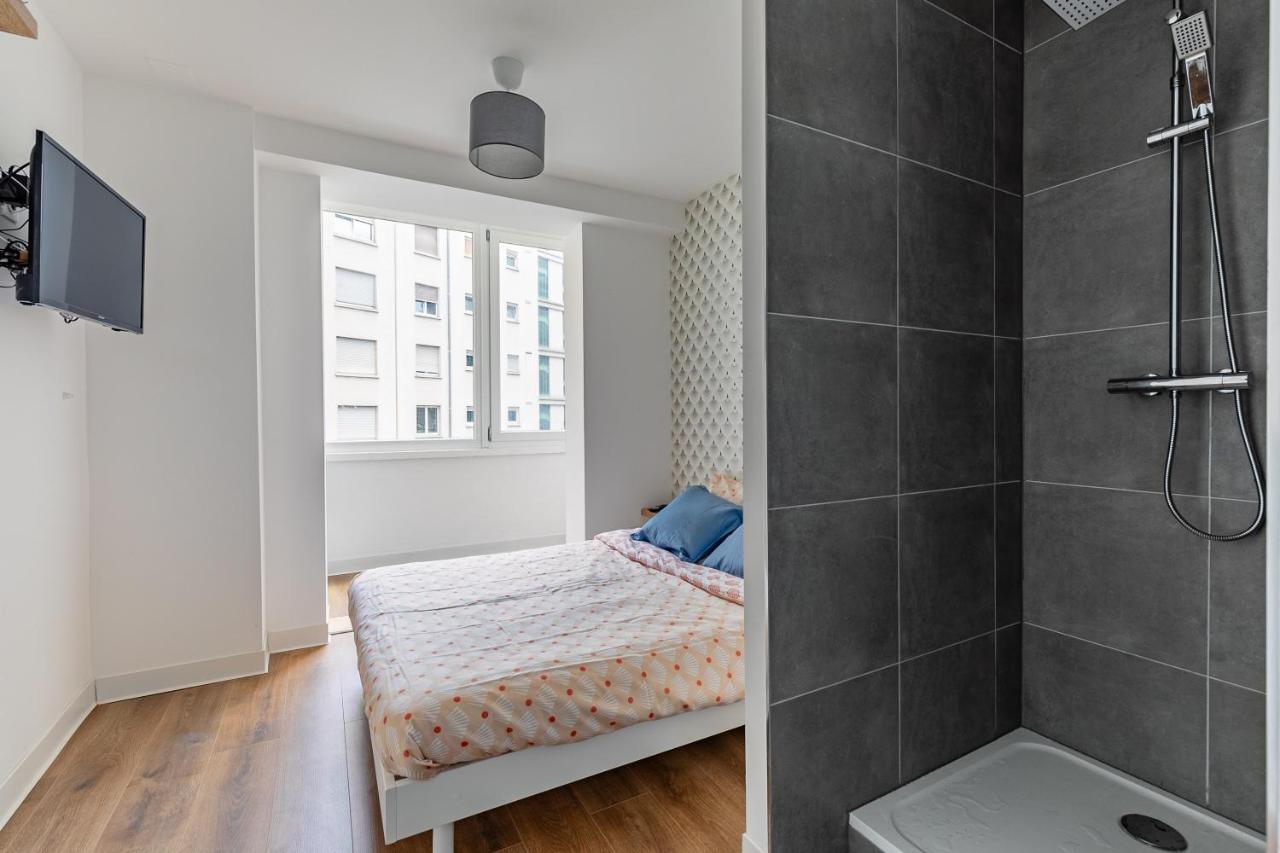 Centre / Krutneau Apartment *
