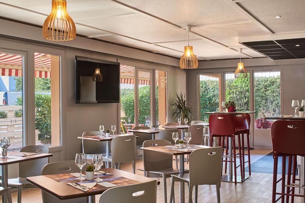 Hotel Kyriad Direct Ouest - Zénith